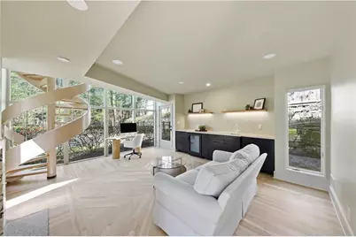 505 Hollydale Court NW, Atlanta, GA 30342 - Photo 87