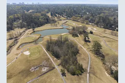 505 Hollydale Court NW, Atlanta, GA 30342 - Photo 117