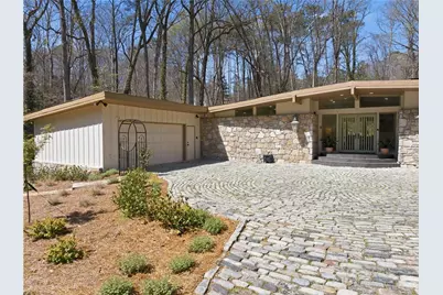 505 Hollydale Court NW, Atlanta, GA 30342 - Photo 3