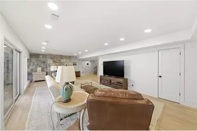 505 Hollydale Court NW, Atlanta, GA 30342 - Photo 69