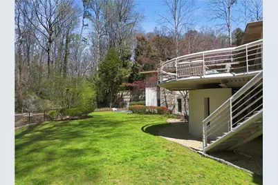 505 Hollydale Court NW, Atlanta, GA 30342 - Photo 95