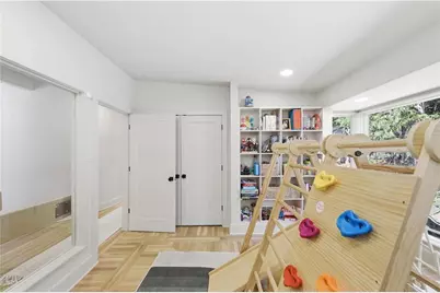 505 Hollydale Court NW, Atlanta, GA 30342 - Photo 37