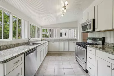 2117 Howell Mill Road NW, Atlanta, GA 30318 - Photo 7