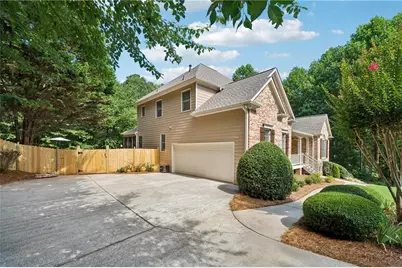 202 Brooke Place, Canton, GA 30115 - Photo 3