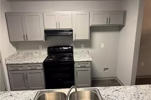 3204 Fairington Village Dr, Lithonia, GA 30038 - Photo 5