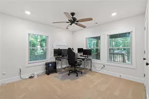 1422 Kennesaw Dr, Atlanta, GA 30318 - Photo 17