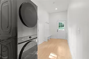 1422 Kennesaw Dr, Atlanta, GA 30318 - Photo 19