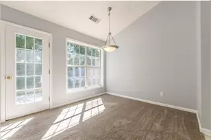 2110 Laurel Pointe Ln, Lawrenceville, GA 30043 - Photo 17