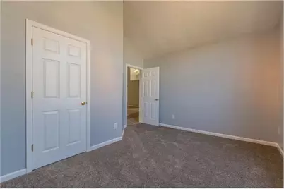 2110 Laurel Pointe Lane, Lawrenceville, GA 30043 - Photo 5