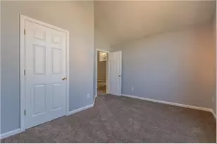 2110 Laurel Pointe Ln, Lawrenceville, GA 30043 - Photo 5