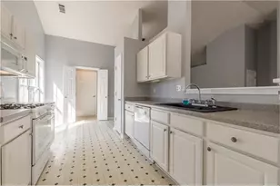 2110 Laurel Pointe Ln, Lawrenceville, GA 30043 - Photo 19