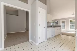 2110 Laurel Pointe Ln, Lawrenceville, GA 30043 - Photo 23