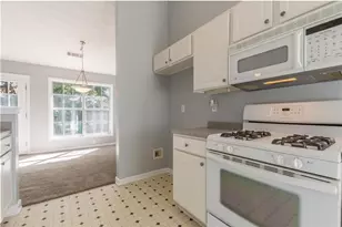 2110 Laurel Pointe Ln, Lawrenceville, GA 30043 - Photo 21