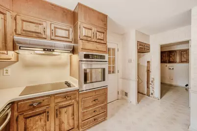 1240 Hampton Hall Drive NE, Brookhaven, GA 30319 - Photo 7