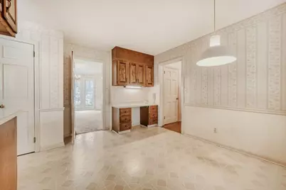 1240 Hampton Hall Drive NE, Brookhaven, GA 30319 - Photo 9