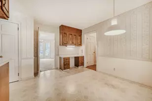 1240 Hampton Hall Dr NE, Brookhaven, GA 30319 - Photo 9