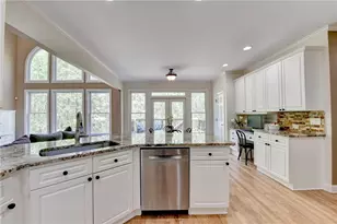 1265 Beacon Hill Crossing, Alpharetta, GA 30005 - Photo 3