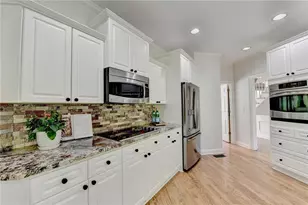 1265 Beacon Hill Crossing, Alpharetta, GA 30005 - Photo 17