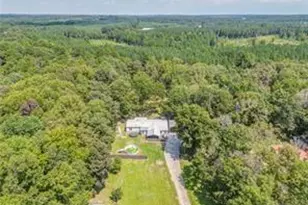 135 Little Creek Ln, Resaca, GA 30735 - Photo 1