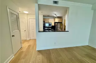 1074 Peachtree Walk NE, Atlanta, GA 30309 - Photo 5