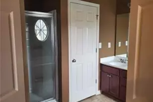 945 Pierce Brennen Dr, Lawrenceville, GA 30043 - Photo 17