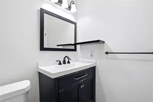 2094 Cape Liberty Dr, Suwanee, GA 30024 - Photo 19