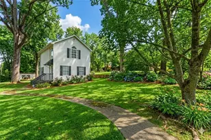 1326 Park Hill Dr, Gainesville, GA 30501 - Photo 5