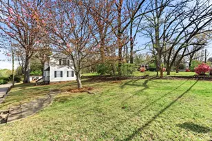 1326 Park Hill Dr, Gainesville, GA 30501 - Photo 5