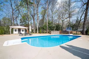 620 Spalding Dr, Sandy Springs, GA 30328 - Photo 47