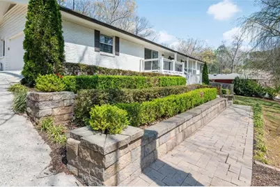 620 Spalding Drive, Sandy Springs, GA 30328 - Photo 3