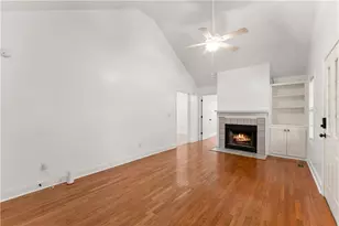 8615 Bayhill Dr, Gainesville, GA 30506 - Photo 7