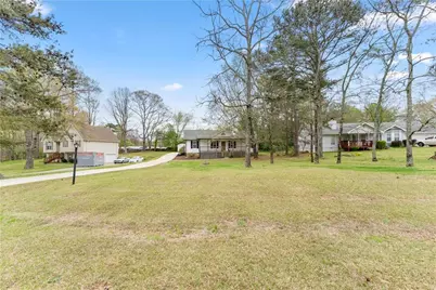 8615 Bayhill Drive, Gainesville, GA 30506 - Photo 5