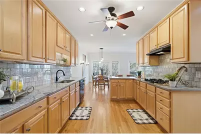 8655 Hope Vine, Roswell, GA 30076 - Photo 5