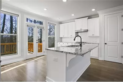 7950 Laurel Creek Drive, Suwanee, GA 30024 - Photo 9