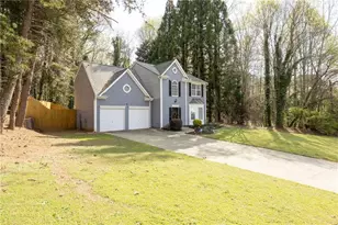 2010 Hidden Valley Dr SW, Marietta, GA 30008 - Photo 3