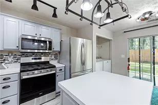 2010 Hidden Valley Dr SW, Marietta, GA 30008 - Photo 15