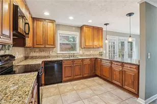 2230 Concord Square NE, Marietta, GA 30062 - Photo 7