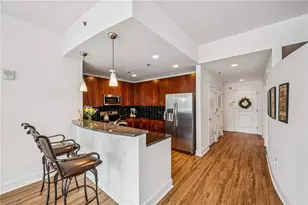 44 Peachtree Pl NW, Atlanta, GA 30309 - Photo 9