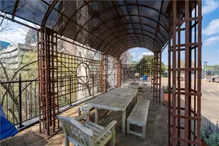 2285 Peachtree Rd NE, Atlanta, GA 30309 - Photo 17