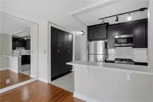 2285 Peachtree Rd NE, Atlanta, GA 30309 - Photo 9