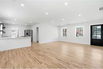 5542 Joeclay Drive, Stone Mountain, GA 30088 - Photo 5