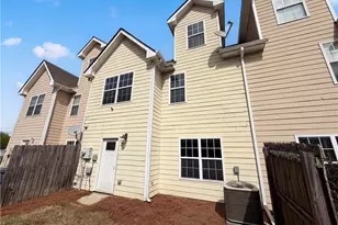 474 Village Wy, Loganville, GA 30052 - Photo 5