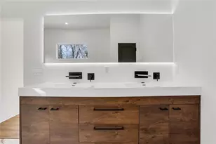 2375 Browns Mill Rd SE, Atlanta, GA 30315 - Photo 31