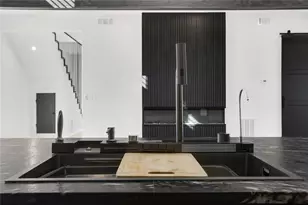 2375 Browns Mill Rd SE, Atlanta, GA 30315 - Photo 7