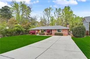 2081 S Akin Dr NE, Atlanta, GA 30345 - Photo 9