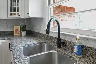 2081 S Akin Dr NE, Atlanta, GA 30345 - Photo 21