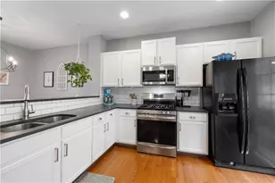 2879 Cross Creek Ct, Cumming, GA 30040 - Photo 7