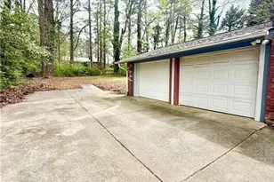 3141 Pyrite Cir SW, Atlanta, GA 30331 - Photo 3