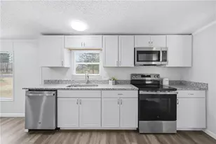 221 Friar Tuck Trail N, Murrayville, GA 30564 - Photo 9