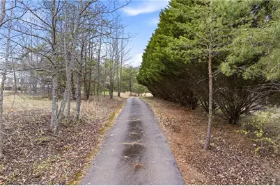 221 Friar Tuck Trail N, Murrayville, GA 30564 - Photo 31